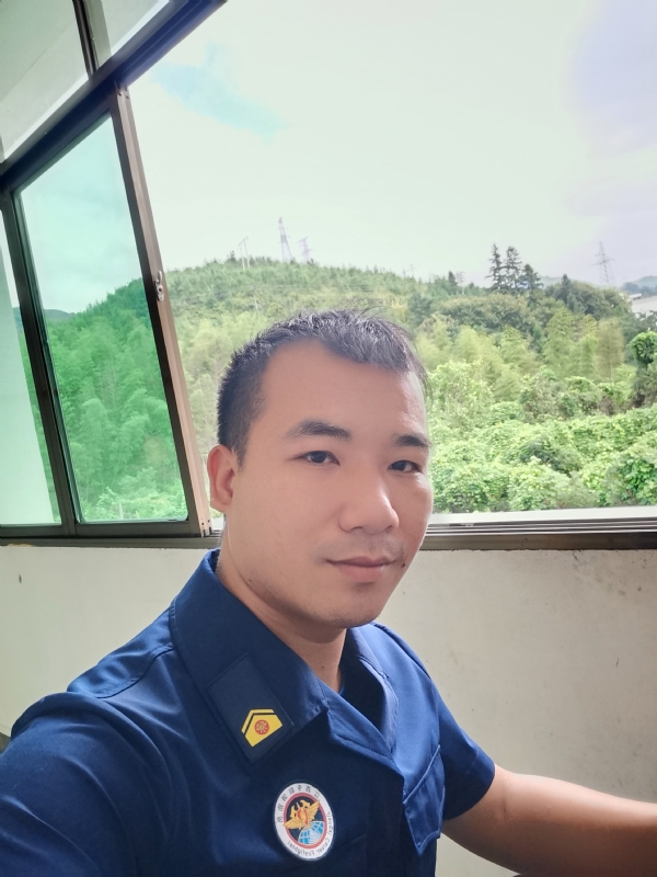 期待未来的第一张照片--郑州相亲服务中心