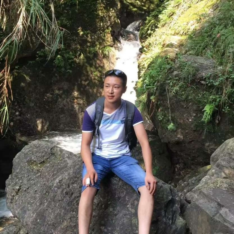 人杰地也灵的第一张照片--郑州相亲服务中心