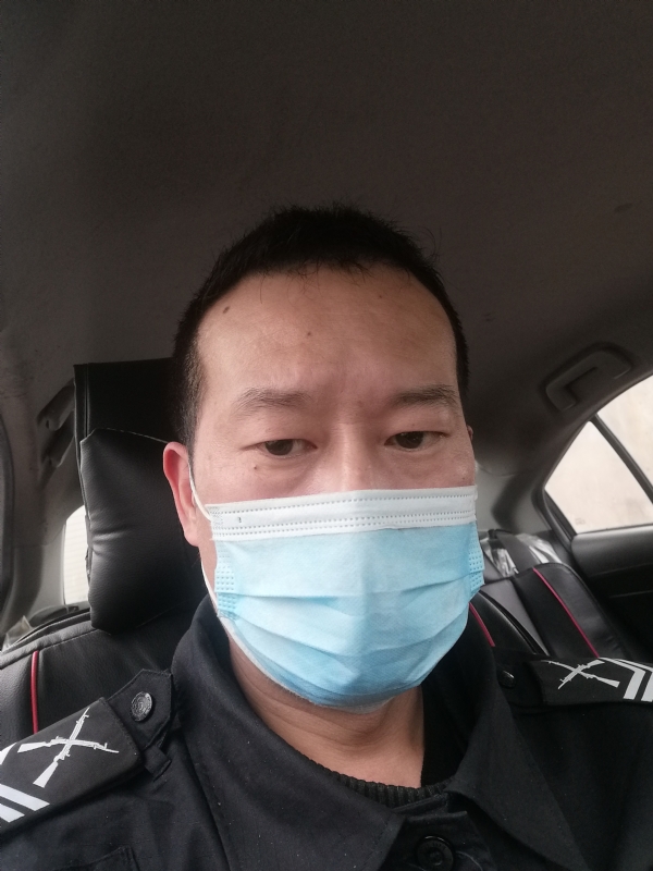 不会躲的刺猬的第一张照片--郑州相亲服务中心