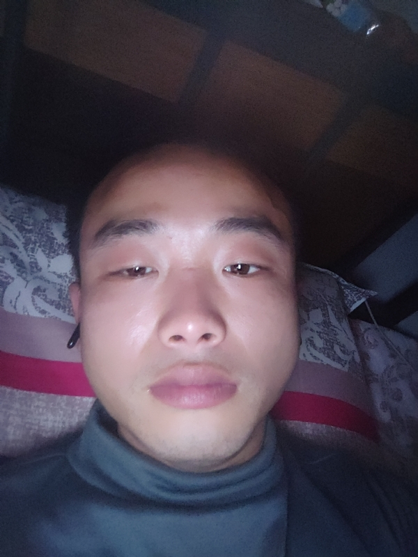 偏爱的第一张照片--郑州相亲服务中心
