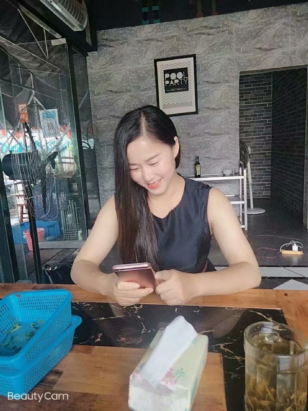 如不坚强弱给谁看的第一张照片--郑州相亲服务中心