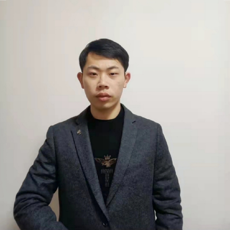 熊先生的第一张照片--郑州相亲服务中心