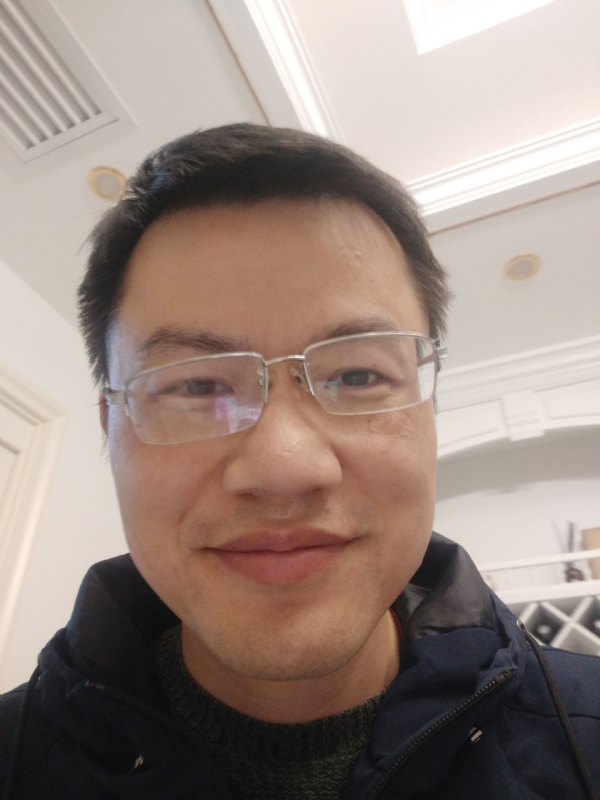 翔翔的第一张照片--郑州相亲服务中心
