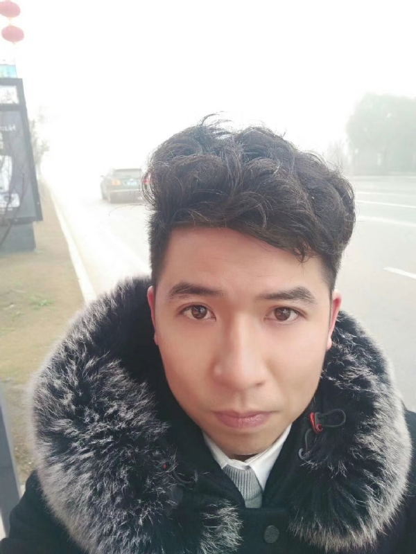 开心快乐每一天的第二张照片--郑州相亲服务中心