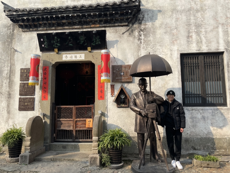 喝可乐的猫的第一张照片--郑州相亲服务中心
