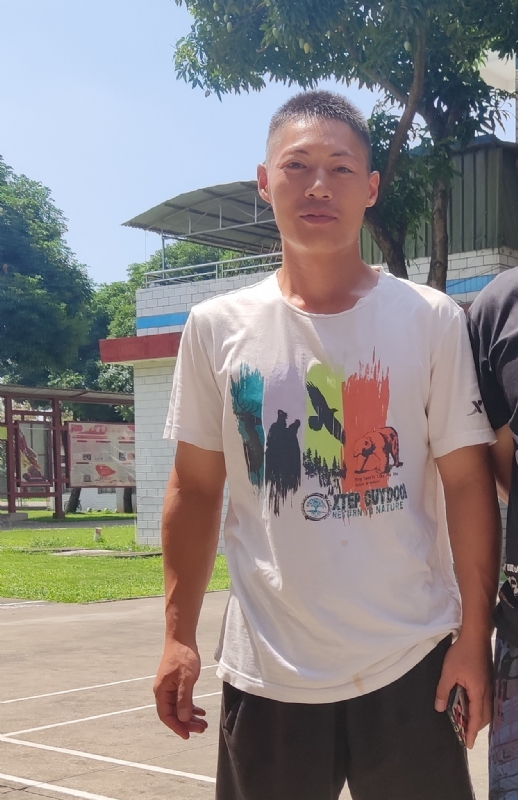 孤鹰的第一张照片--郑州相亲服务中心