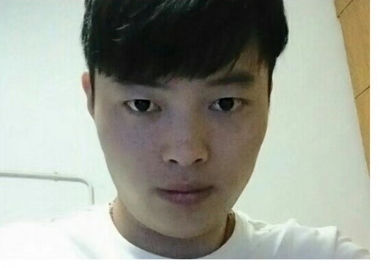 小张哥哥的第一张照片--郑州相亲服务中心