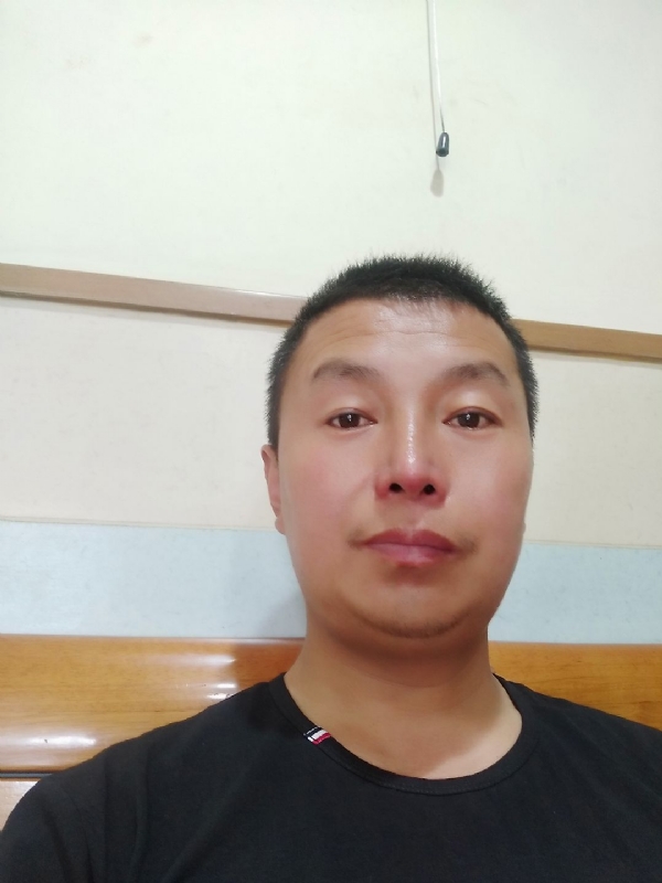 快乐的小鱼儿的第一张照片--郑州相亲服务中心