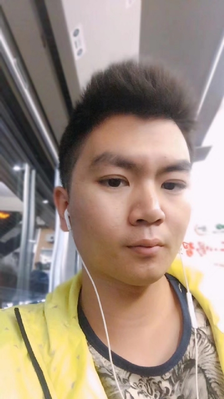 瑞泽的第一张照片--郑州相亲服务中心