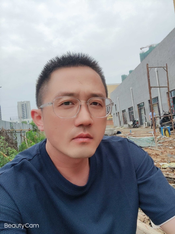 清风烈酒的第二张照片--郑州相亲服务中心