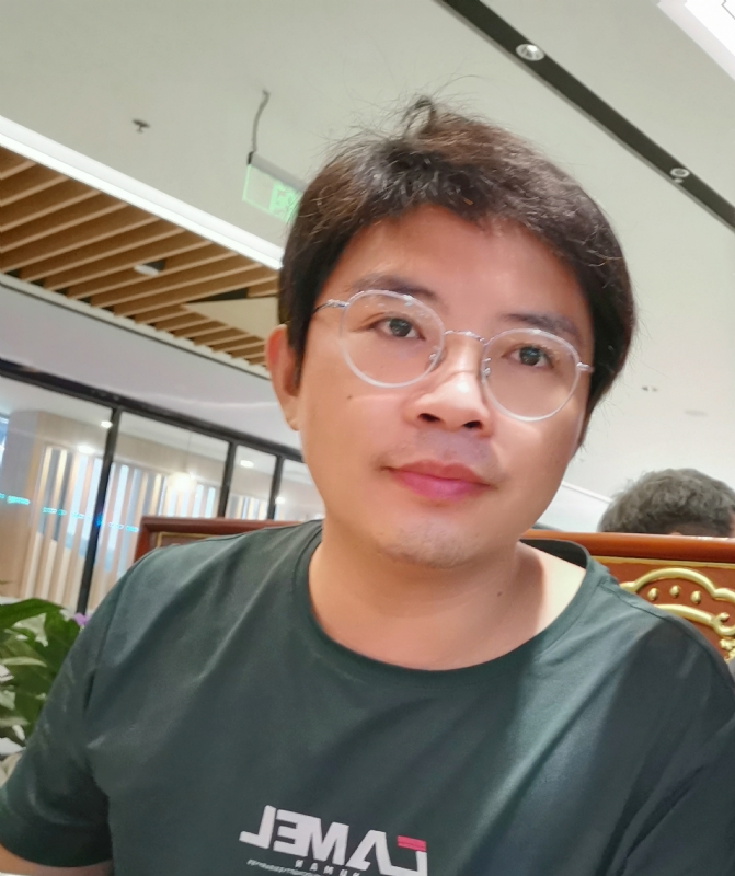陆迅的第三张照片--郑州相亲服务中心