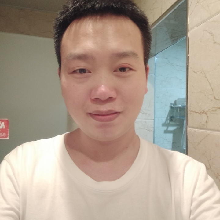杯中酒的第一张照片--郑州相亲服务中心