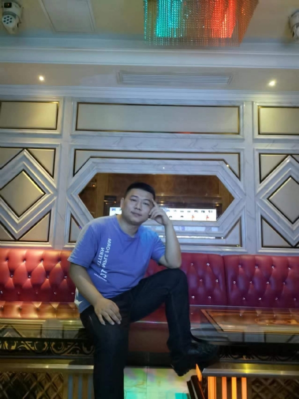 黄生的第四张照片--郑州相亲服务中心