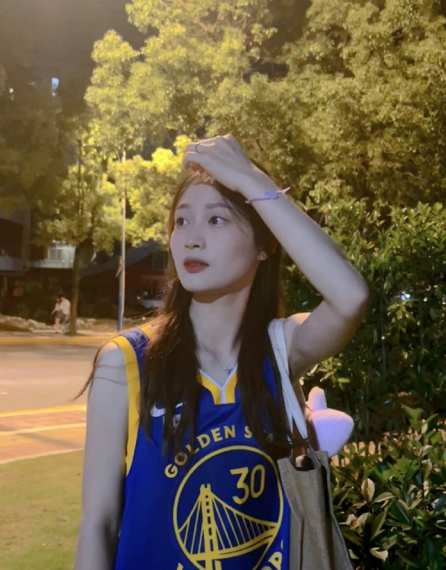 小趴菜的第三张照片--郑州相亲服务中心