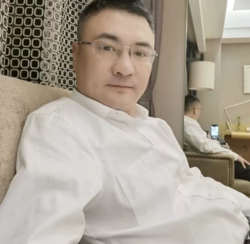追逐的第二张照片--郑州相亲服务中心