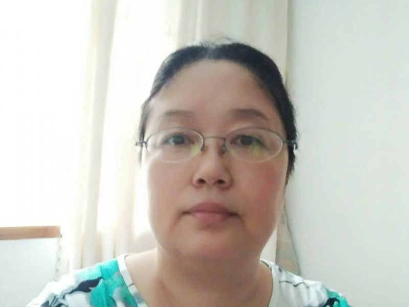 雨中漫步的第二张照片--郑州相亲服务中心