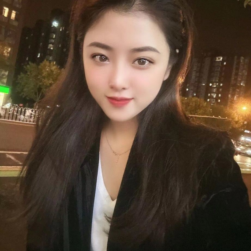 爱笑的微微的第一张照片--郑州相亲服务中心