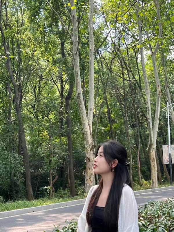 美好生活的第一张照片--郑州相亲服务中心