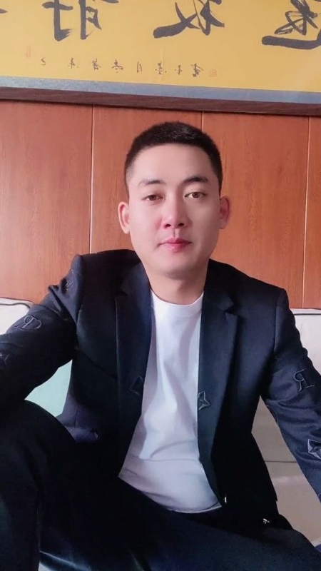 李泽胜的第一张照片--郑州相亲服务中心