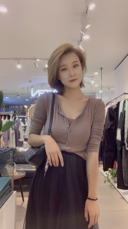 大婷子的第一张照片--郑州相亲服务中心