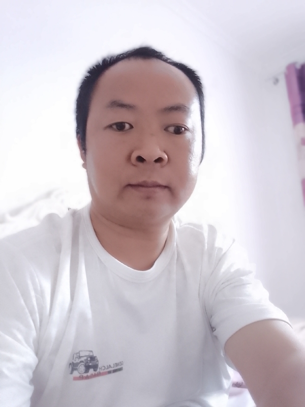 张家小伙子的第四张照片--郑州相亲服务中心