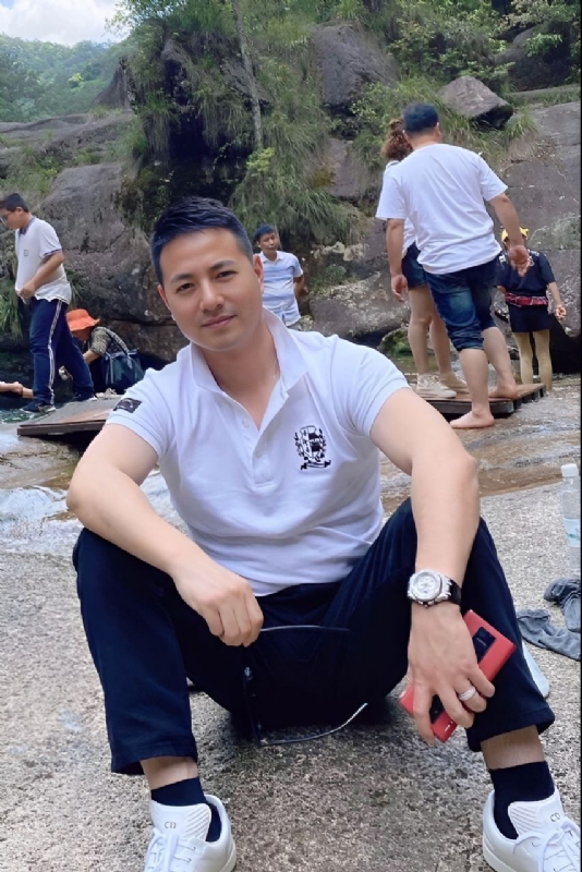 勿忘初心的第三张照片--郑州相亲服务中心