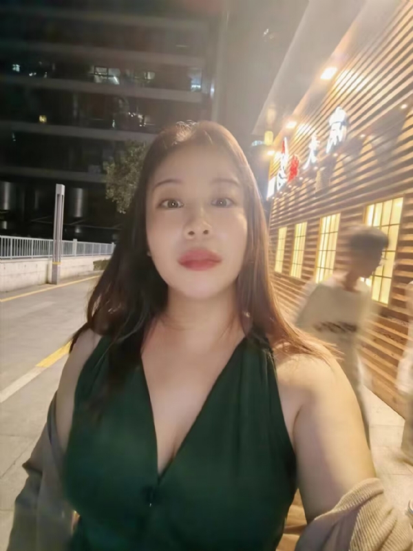叶子青青的第四张照片--郑州相亲服务中心