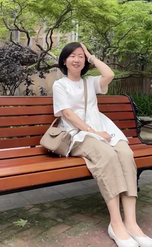 千年老母猪的第五张照片--郑州相亲服务中心