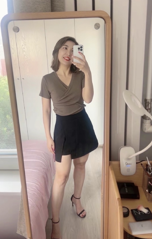 丽波的第二张照片--郑州相亲服务中心