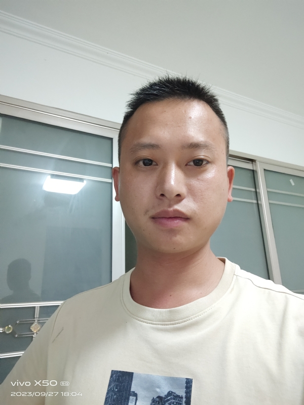 小yan同学的第一张照片--郑州相亲服务中心