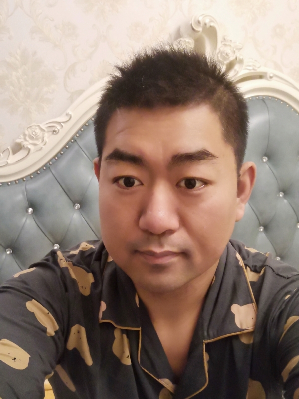 曾经的第一张照片--郑州相亲服务中心