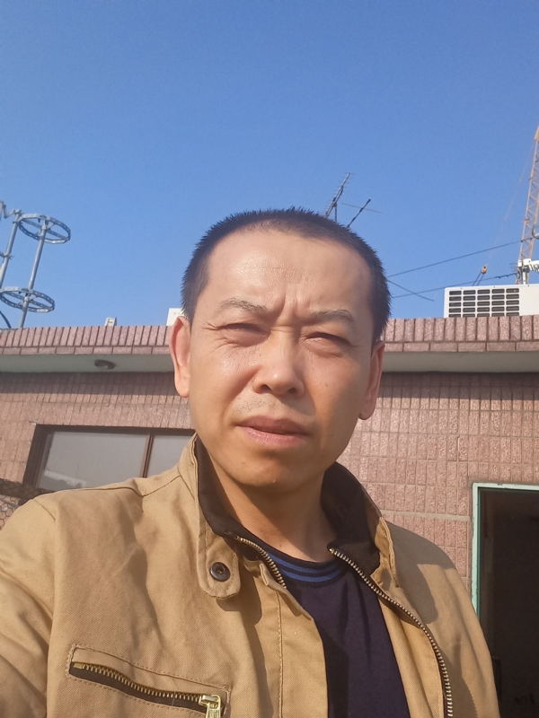 红尘逐浪的第一张照片--郑州相亲服务中心