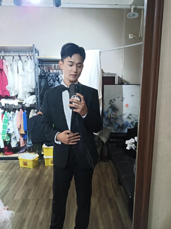 李梓宇的第一张照片--郑州相亲服务中心