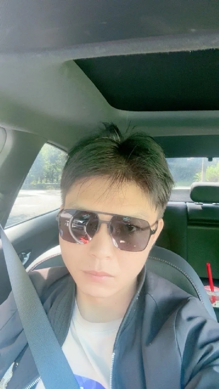 怀念的第一张照片--郑州相亲服务中心