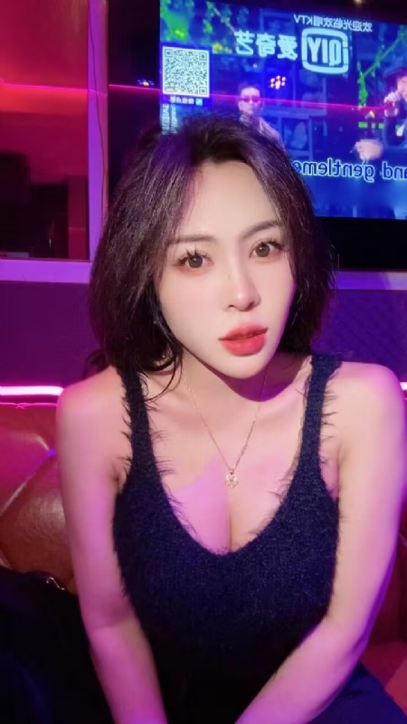 素素可月的第一张照片--郑州相亲服务中心