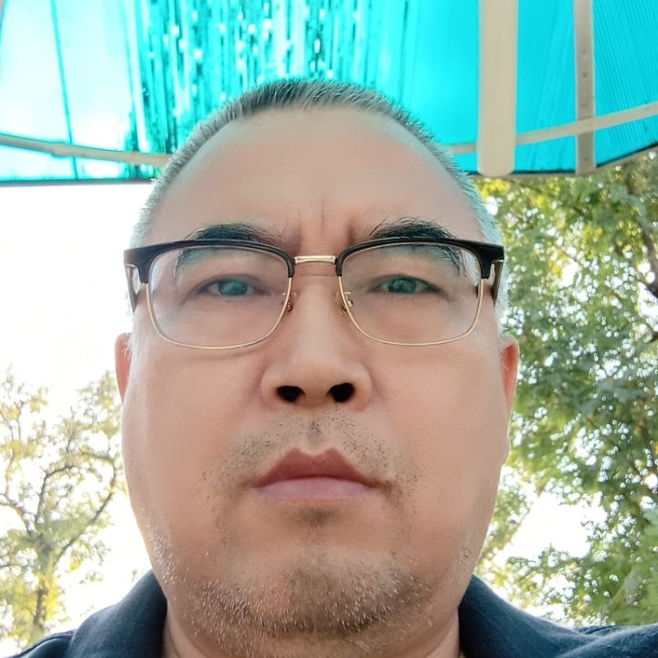 绿萝的第一张照片--郑州相亲服务中心
