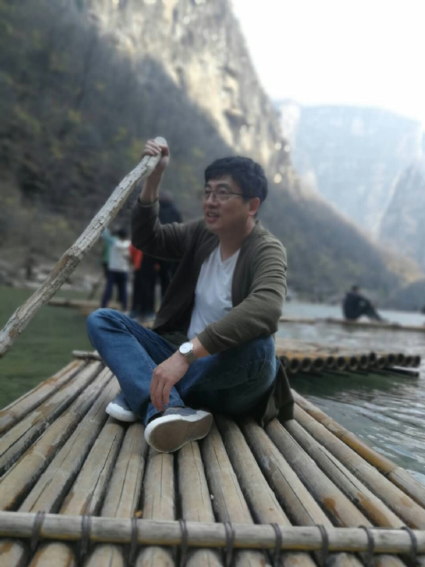 风被吹走了的第一张照片--郑州相亲服务中心