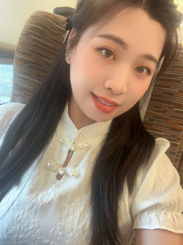 Lin的第三张照片--郑州相亲服务中心