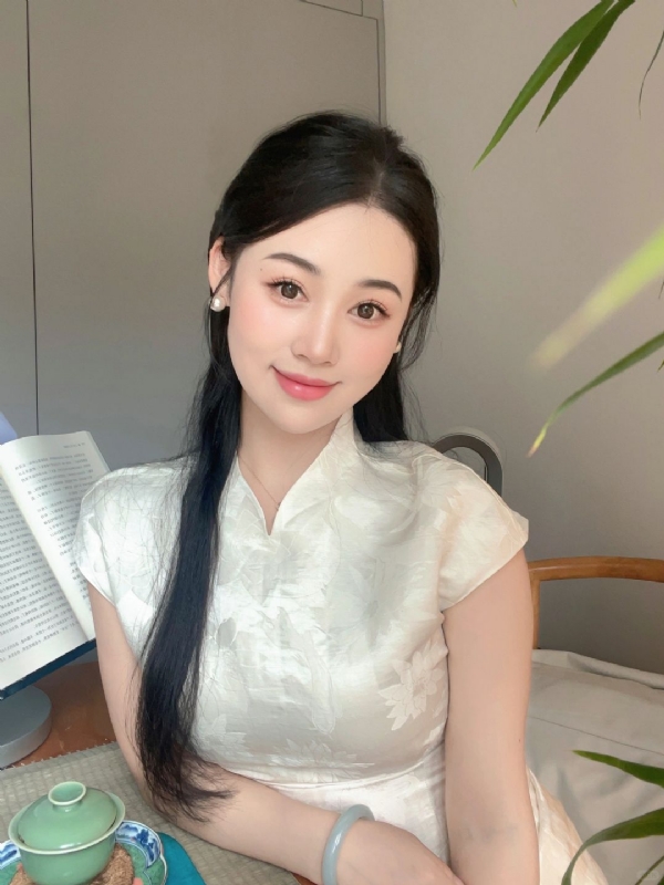 小慧的第一张照片--郑州相亲服务中心