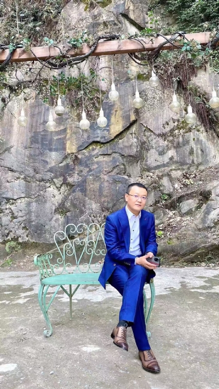 dikson的第一张照片--郑州相亲服务中心