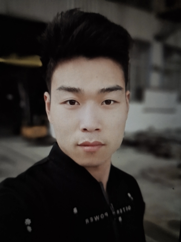 小风的第一张照片--郑州相亲服务中心