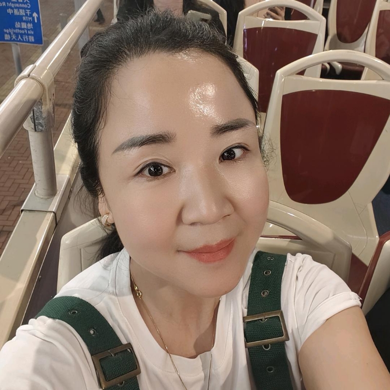 燕子的第二张照片--郑州相亲服务中心