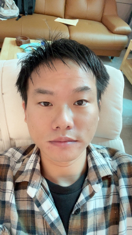 向日葵的第二张照片--郑州相亲服务中心