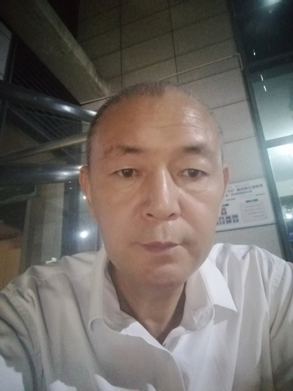 老李的第一张照片--郑州相亲服务中心