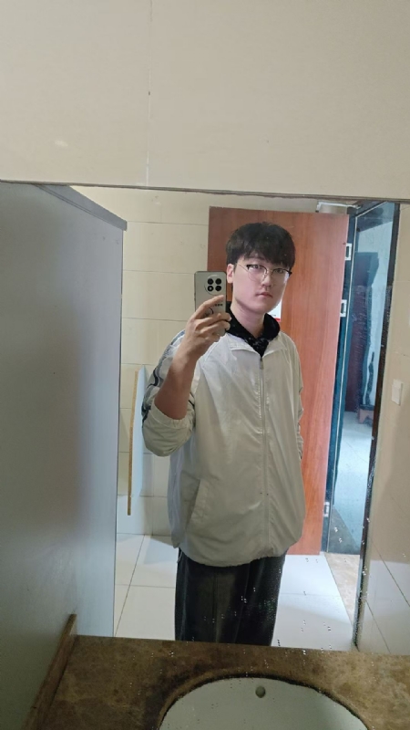 高大毛的第一张照片--郑州相亲服务中心