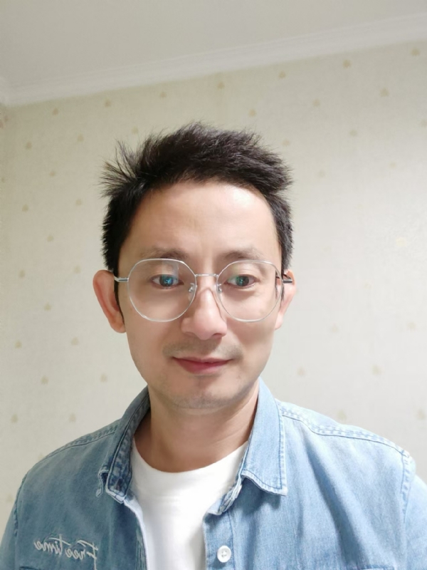 飘逸的第二张照片--郑州相亲服务中心