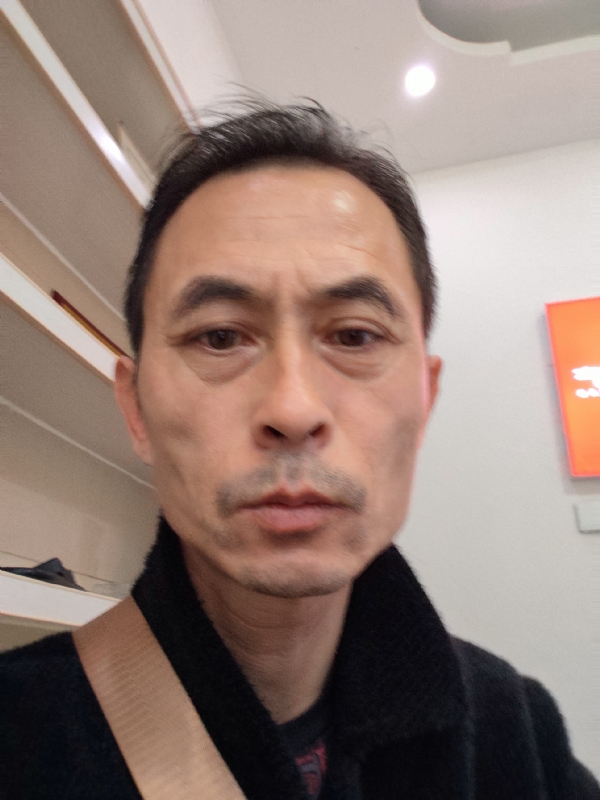 清晨阳光的第一张照片--郑州相亲服务中心