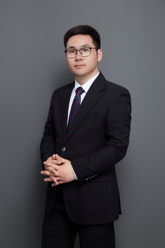 认真的第二张照片--郑州相亲服务中心