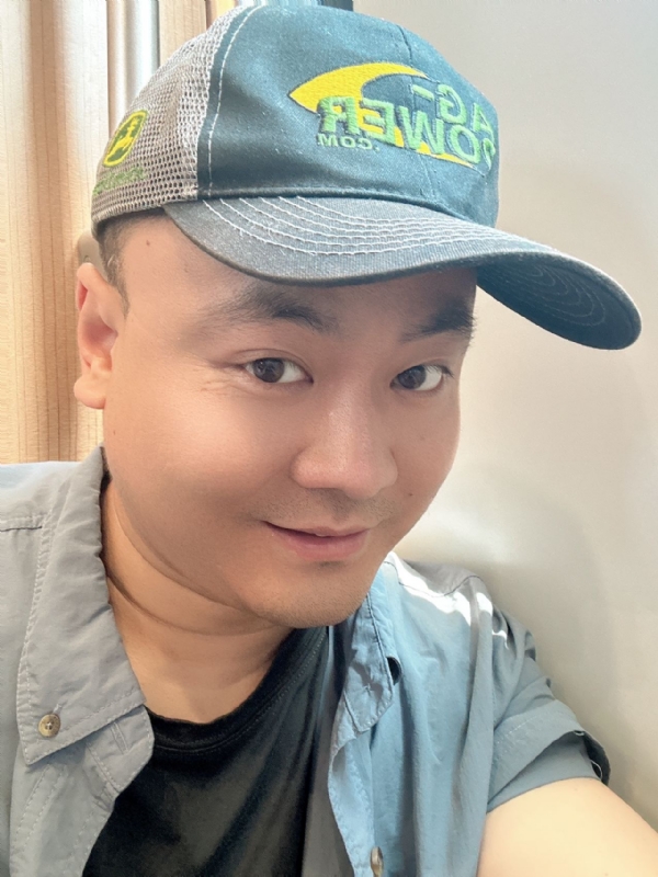 冰的第二张照片--郑州相亲服务中心