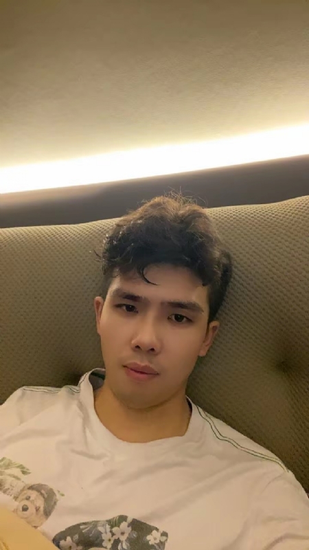 阿龙设计师的第一张照片--郑州相亲服务中心